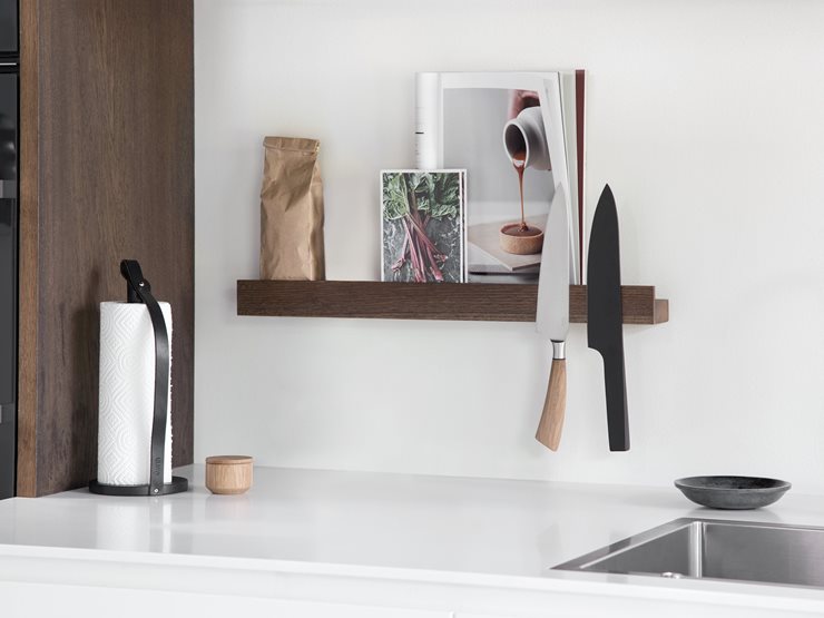 Magnet Shelf | Knivmagnet med hylde, oliebehandlet eg, 40cm