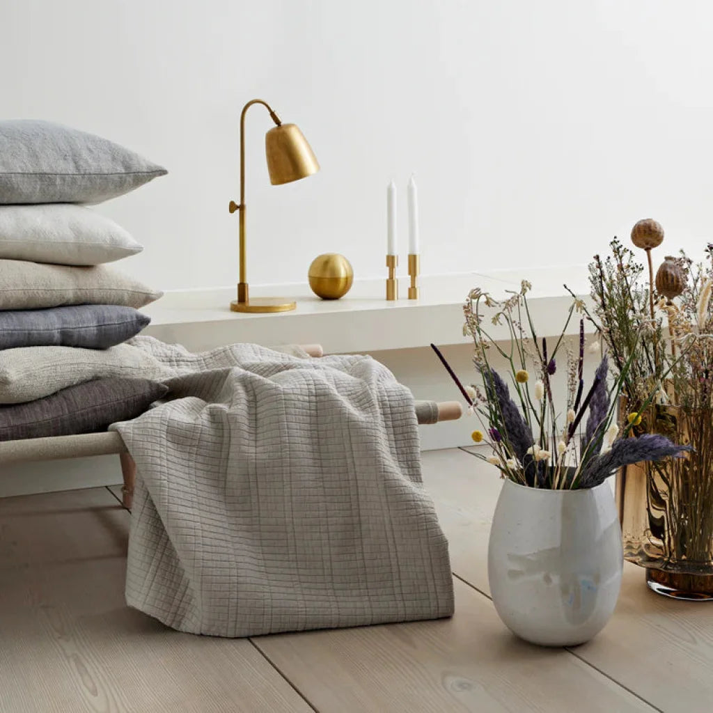 Lumi | Bordlampe, rå messing