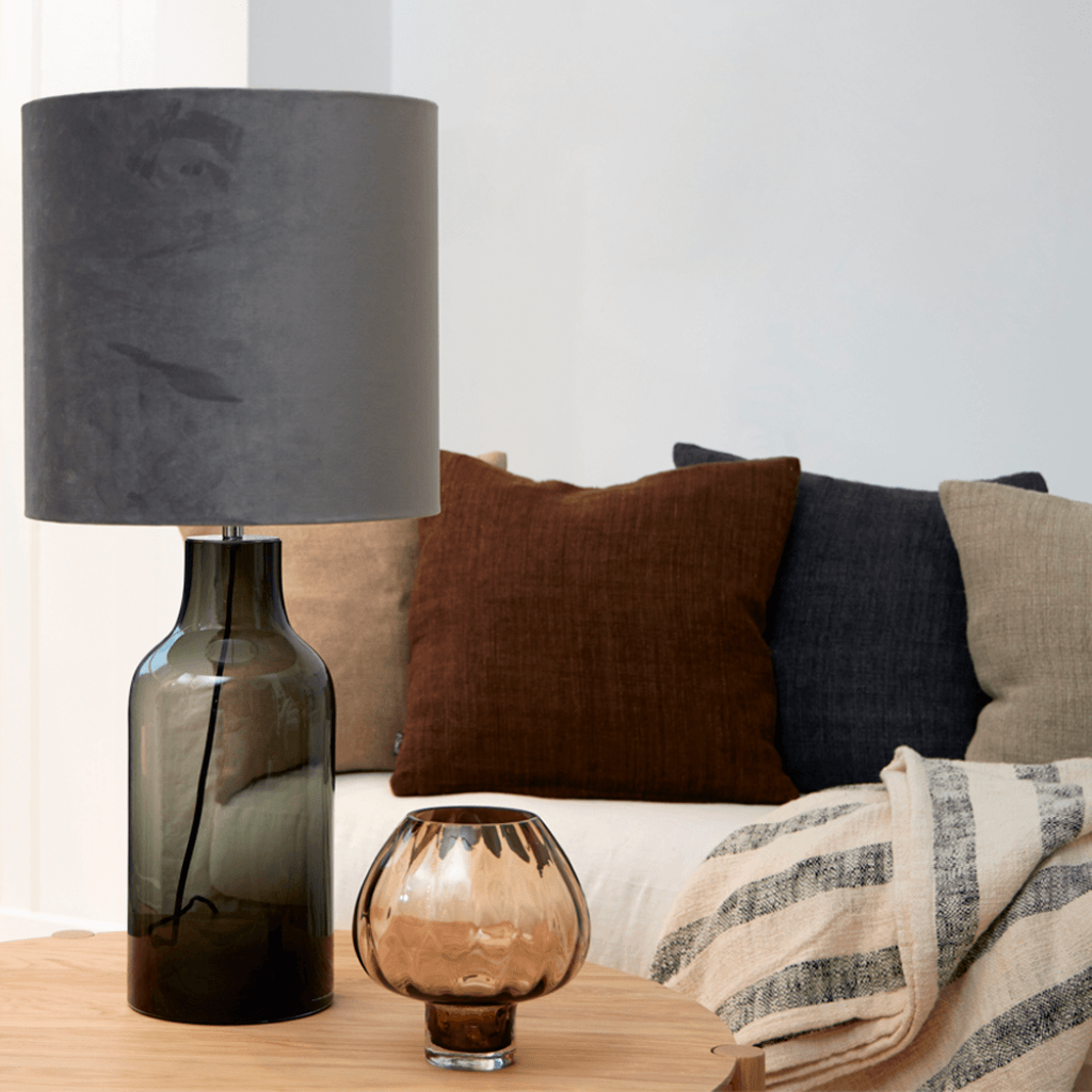 Nuuk | Bordlampe, røgfarvet glas
