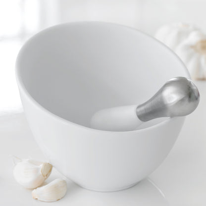 Morter i porcelæn og rustfri stål