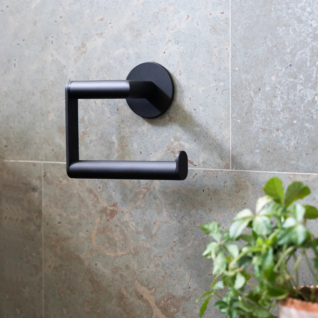 DOT | Selvklæbende toiletpapirholder