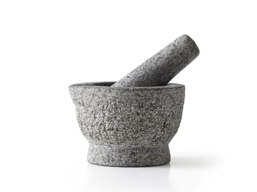 Morter, grå granit, 13,5 cm.