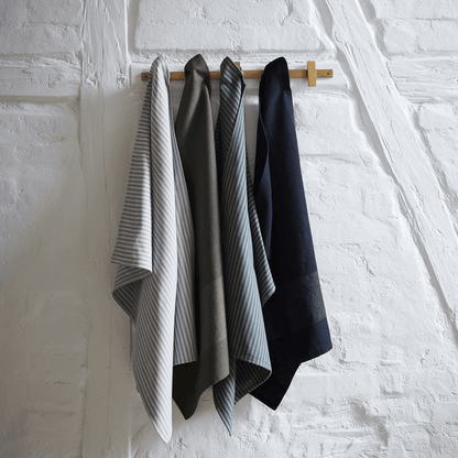 Square | Knagerække m. fem knager | messing